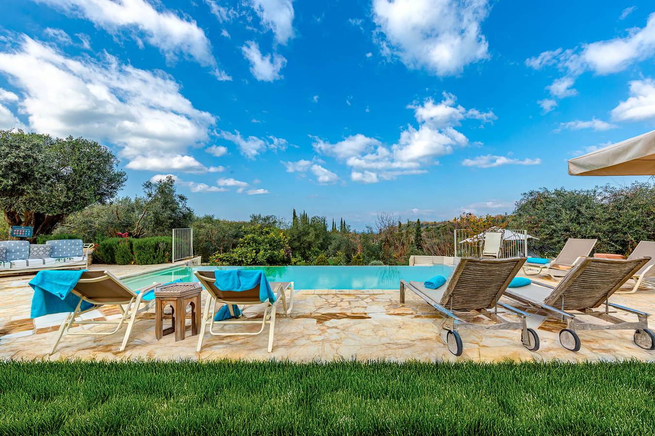 Villa 'Natura' with Sea View, Wi-Fi and Air Conditioning in Corfu
