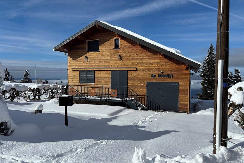 Chalet with unique view in La Féclaz, Les Déserts