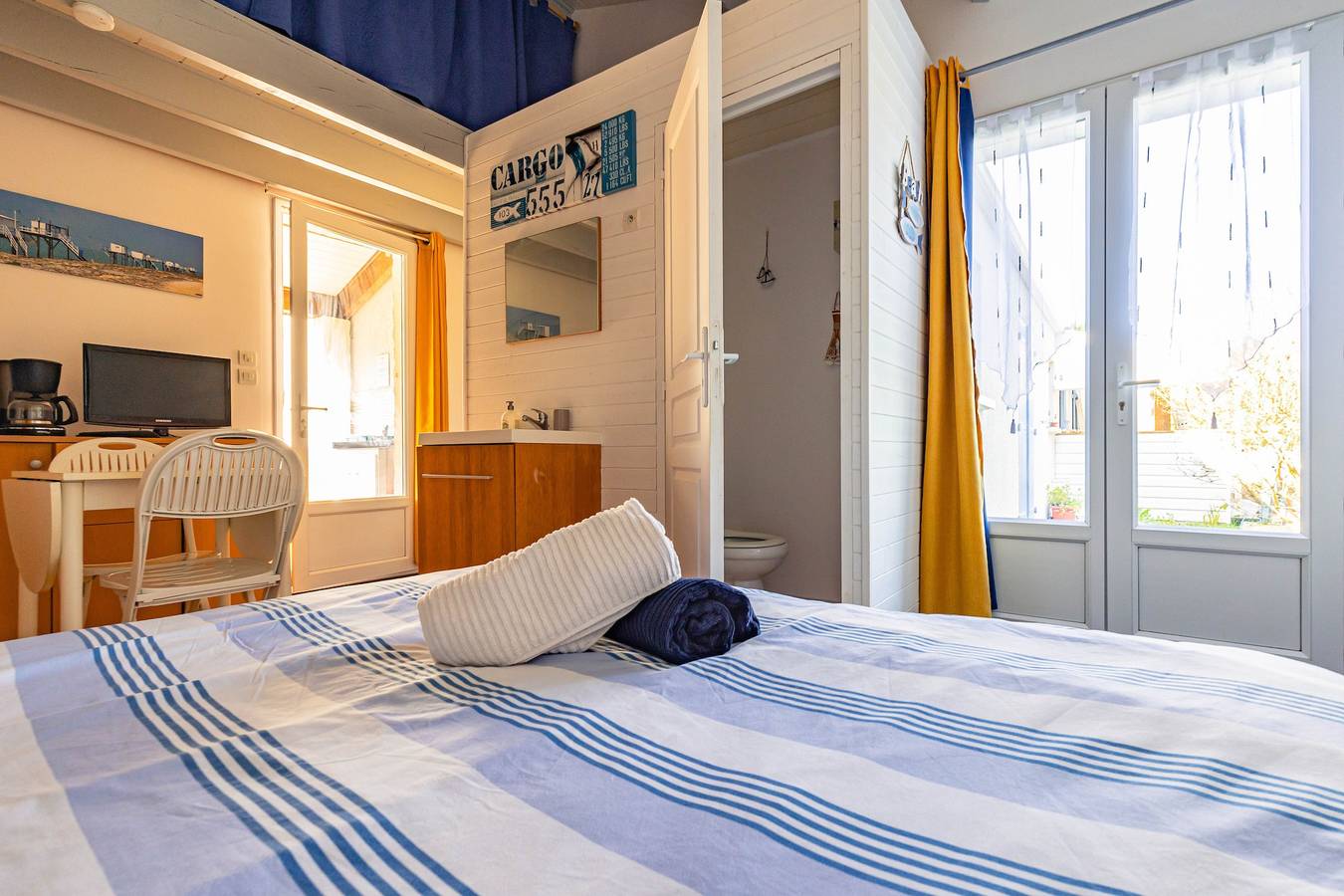 Bed & Breakfast „La Berguerie“ mit privater Terrasse und Wlan in Dolus-d'Oléron, Côte de Beauté