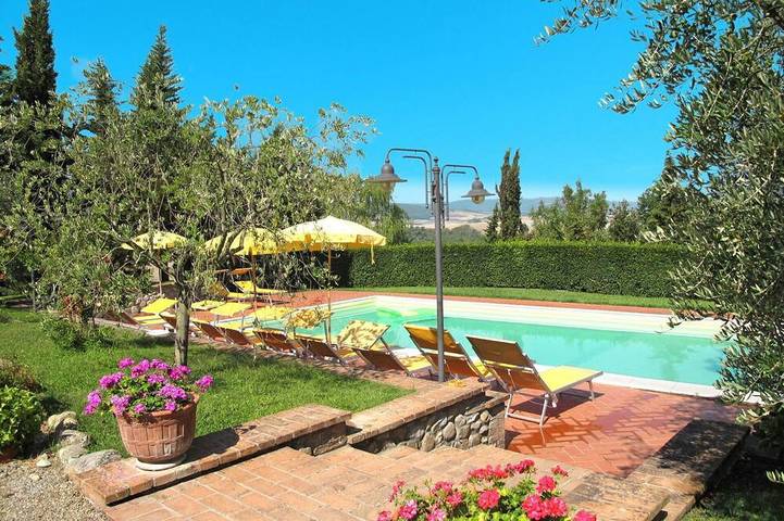 Villa per 2 persone, con giardino e piscina in Pisa e dintorni