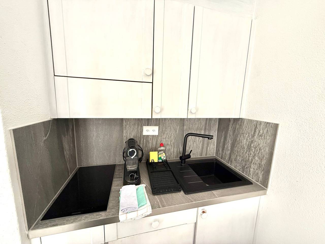 Ganze Wohnung, Studio im Zentrum, Schwimmbad und 400m von Skiliften entfernt in St. Moritz, Sankt Moritz