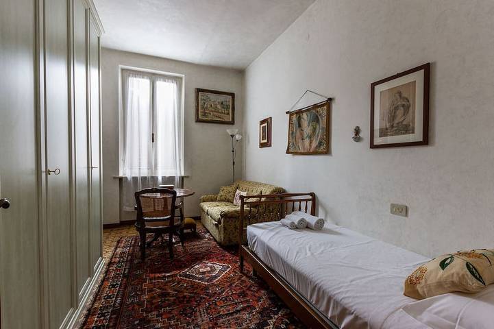 Ganze Wohnung, Apartment in the historic center with private car parking in Mantua, Mantua Provinz