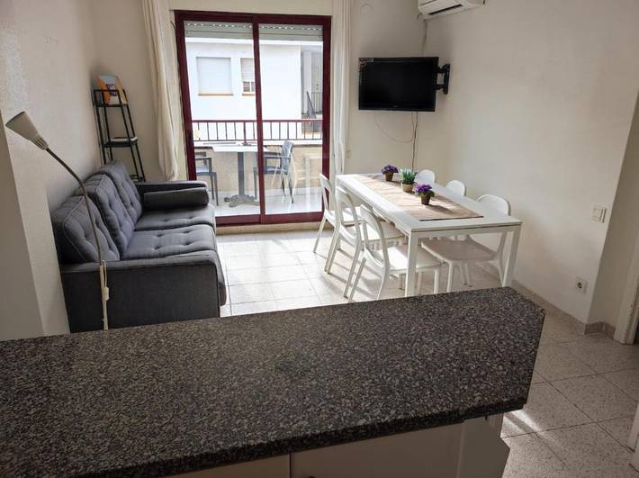 Apartamento de vacaciones para 6 personas, con vistas y balcón - 1