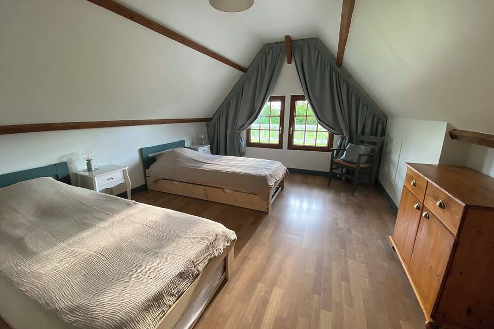 L'Etape Normande ~ country house with Jacuzzi in Sainte-Marguerite-des-Loges, Livarot-Pays-d'Auge