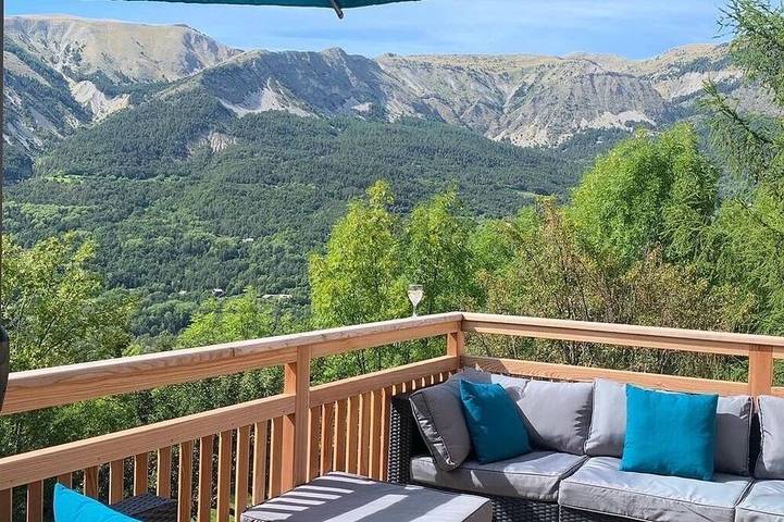 Gîte pour 14 personnes, avec jardin et jacuzzi, animaux acceptés à Beauvezer - 4