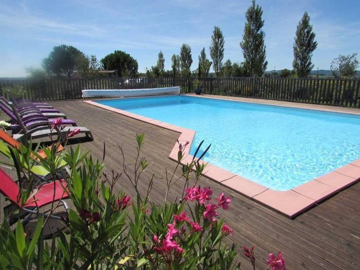 Gîte pour 4 personnes, avec Jardin et Piscine à Lacapelle-Ségalar