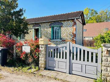 Location de vacances pour 3 personnes, avec jardin et terrasse à La Ferté-Saint-Aubin