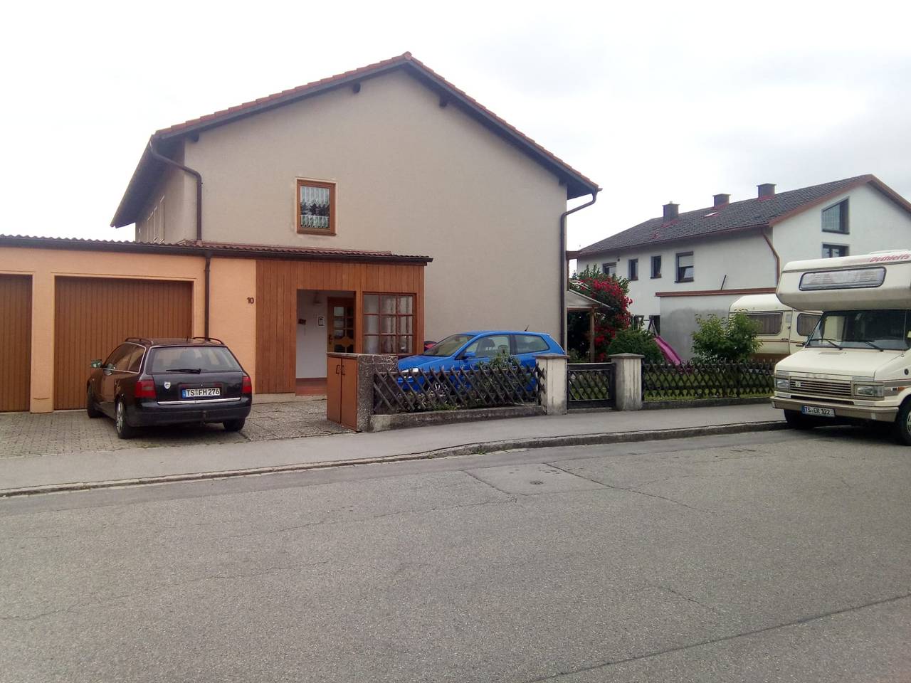 Ganze Ferienwohnung, Feriennest Faust - Ferienwohnung 98qm für max. 7 Personen mit Balkon in Altenmarkt an der Alz, Landkreis Traunstein