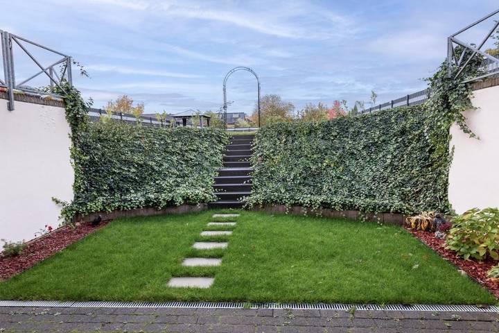 Ferienwohnung für 7 Personen, mit Balkon und Terrasse sowie Garten und Ausblick am Phantasialand - 4