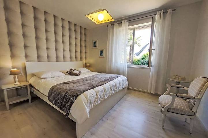 Location de vacances pour 6 personnes, avec jardin dans Plage du Royau - 2