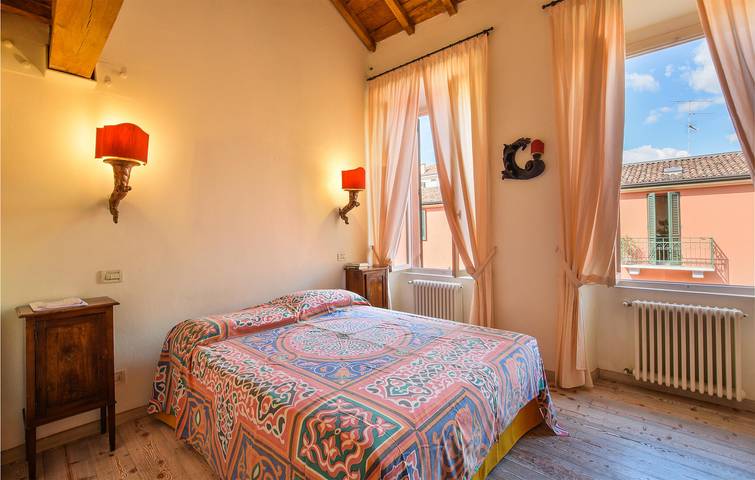 Ganze Ferienwohnung, Mantua Terrassenwohnung - 600m zum Zentrum in Mantua, Mantua Provinz