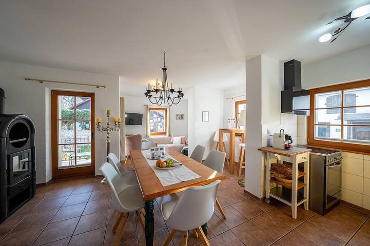 Ferienwohnung für 99 Personen, mit Sauna und Pool sowie Garten - 1