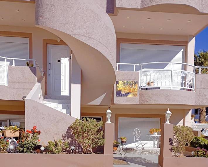 Gîte pour 6 personnes, avec jardin, adapté aux familles dans Palekastron - 2