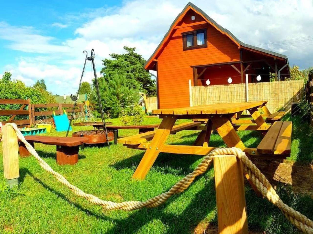 "Eko Domek" mit eigener Terrasse in Stegna, powiat nowodworski