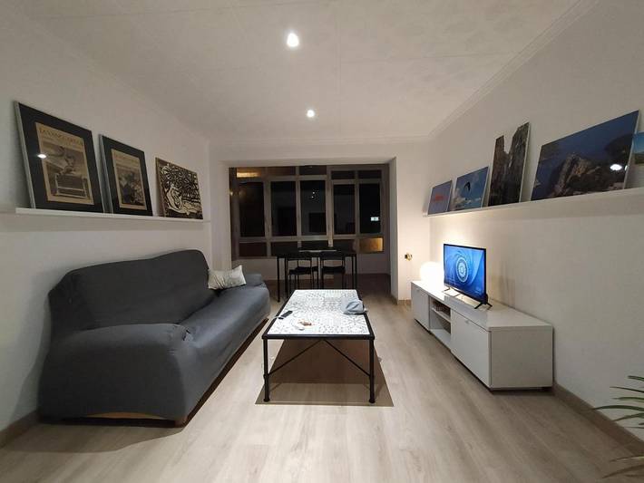 Gîte pour 6 personnes, avec balcon et vue à Àger - 3