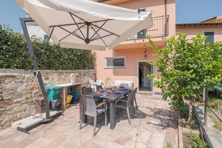 Holiday home for 6 people, with terrace and garden - 1