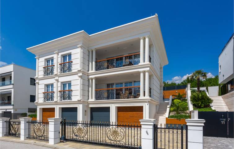 Ferienhaus für 12 Personen in Crikvenica