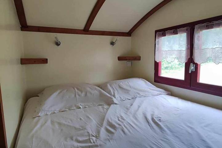 Gîte pour 2 personnes, avec jardin, animaux acceptés à Couze-et-Saint-Front - 2