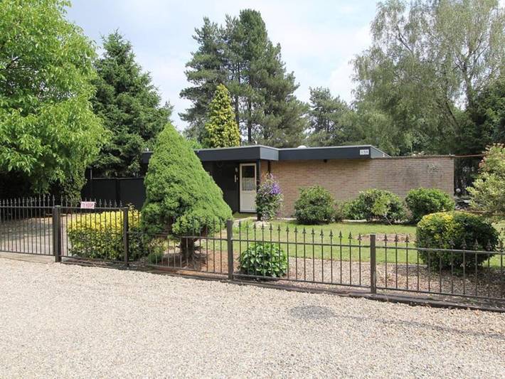 Location de vacances pour 4 personnes, avec jardin à Lanaken