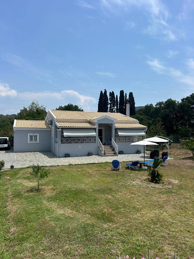 Location de vacances pour 9 personnes, avec jardin dans Liapádes - 3