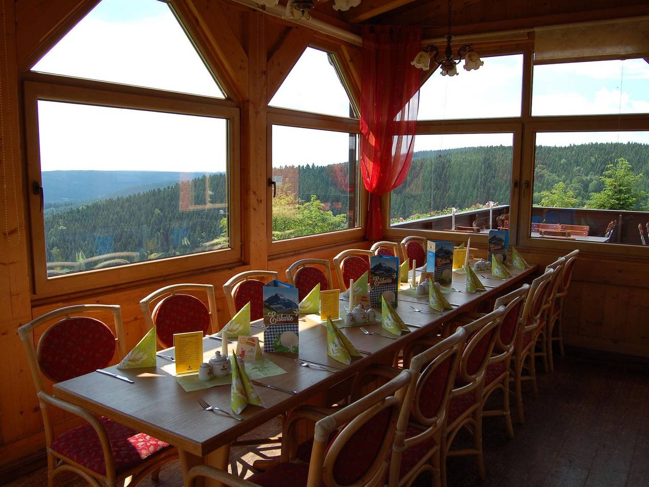 Berggasthaus Schöne Aussicht - Doppelzimmer (4), Dusche, Wc, 2 Aufb. mgl. in Klingenthal, Chemnitz und Umgebung