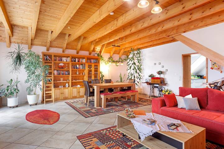 Ferienwohnung für 8 Personen, mit Balkon und Garten in Stockach