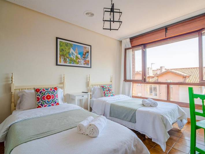 Maison d’hôte pour 2 personnes, avec jardin et terrasse, animaux acceptés à Santander - 4