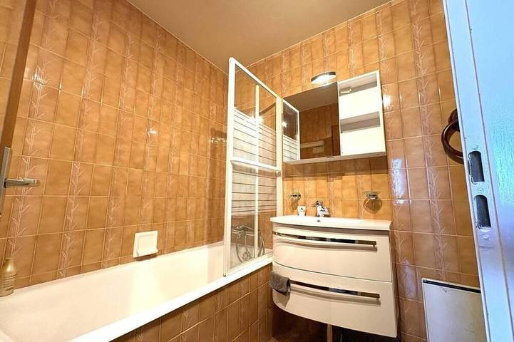 Ganze Wohnung, Bis 70m skipiste, 7te Etage, balkon, schließfach für die skier, 29m², Méribel-Mottaret in Méribel-Mottaret, Les Allues