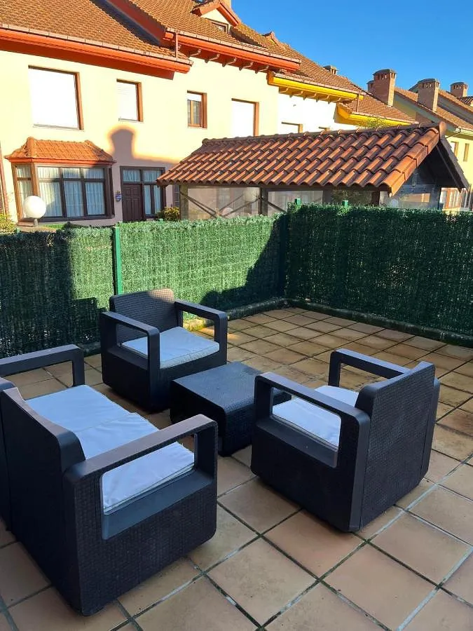 Casa de vacaciones para 4 personas, con piscina además de terraza y vistas - 1