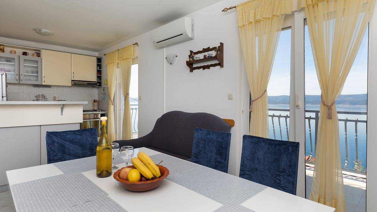 Cały apartament wypoczynkowy, Ferienwohnung für 6 Personen (61 m²) in Mimice in Mimice, Żupania splicko-dalmatyńska