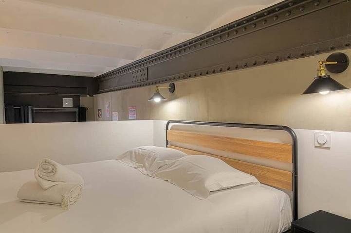 Apartamento entero, Lyon City - New Industrial Loft w/ Mezzanine in Caluire-et-Cuire, Lyon region