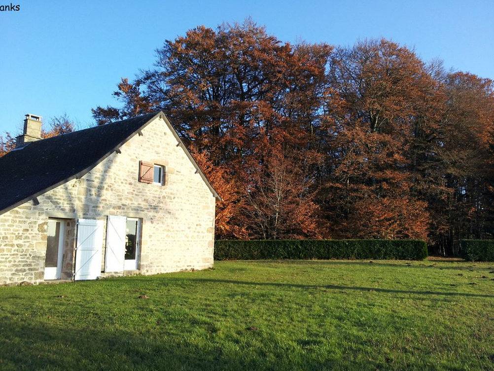 La Maison du Haut - Gîte Le Fournil 19 in Viam, Région d'Ussel