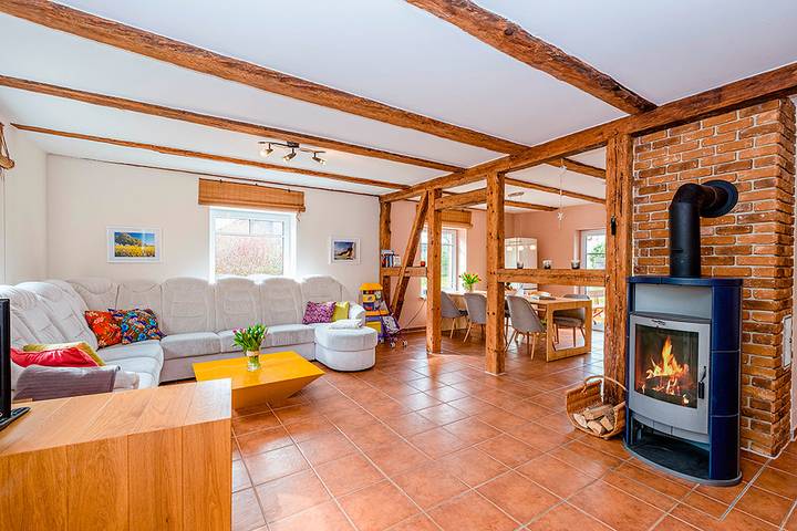 Ferienhaus für 7 Personen, mit Terrasse und Garten in Zierow