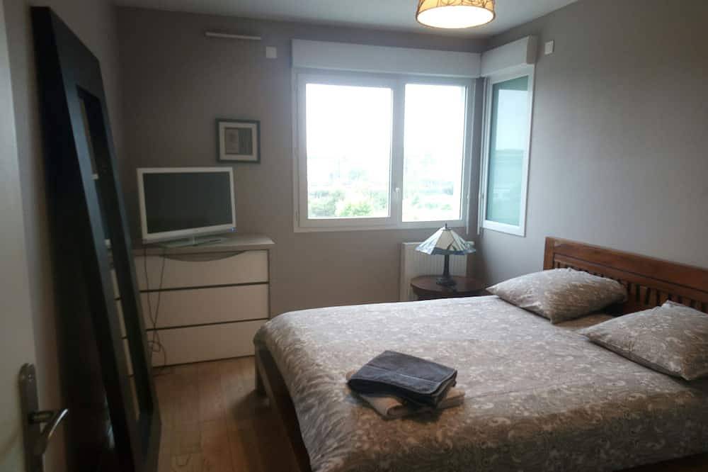 Ganze Wohnung, Proche Paris / Fully furnished Apartment 3 bedrooms 91 m2 and big balcony 7m2. in Saint-Denis, Seine-Saint-Denis