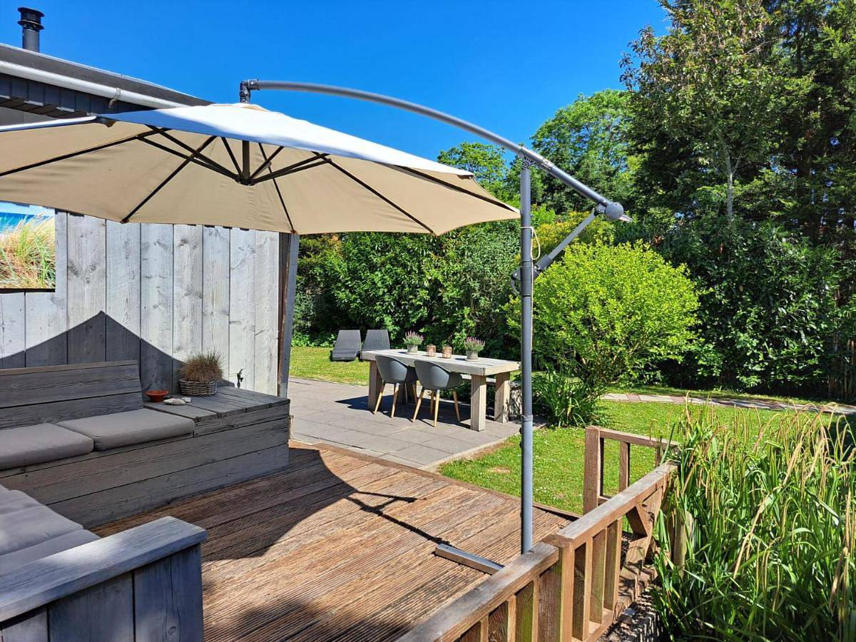 Two-Bedroom Chalet in Brouwershaven, Zeeuwse Kust