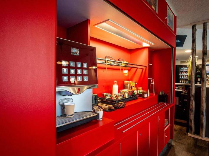 Hôtel pour 3 personnes, avec terrasse et jardin à Ussac - 2