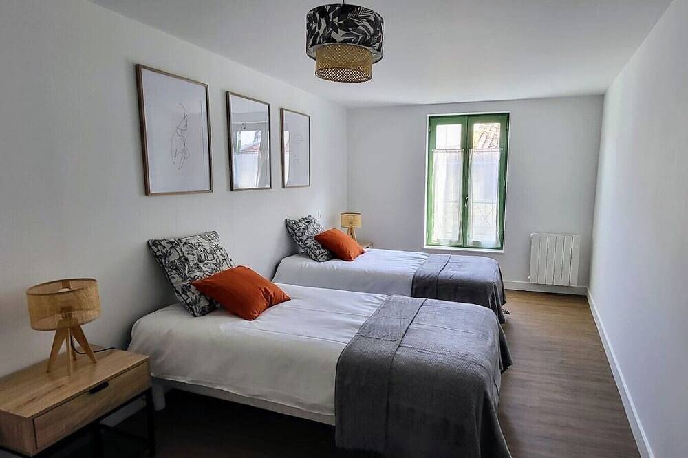 Apartamento entero, 2 bedroom apartment - Downtown Parthenay in Parthenay, Deux-Sèvres