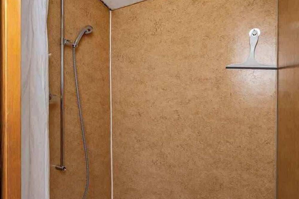 Ganze Wohnung, Chalet in der Natur | Küche | Parkplatz | Wlan in Spiez, Thunersee