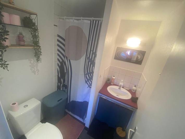 Gîte pour 2 personnes, avec terrasse ainsi que jardin et vue dans Stade de la Beaujoire - 4