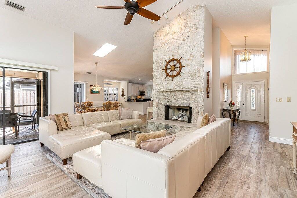 Jupiter Beach House mit Pool - zu Fuß zum Jupiter Beach und Inlet in Jupiter, Palm Beach County