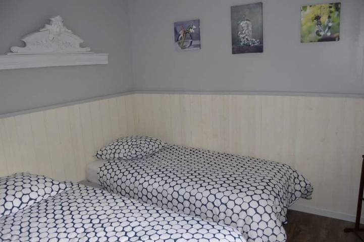 Location de vacances pour 2 personnes, avec jardin et terrasse à Yvrac - 3