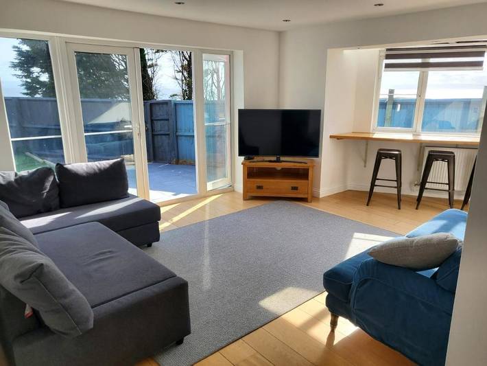 Location de vacances pour 12 personnes, avec Balcon et Terrasse ainsi que Jardin et Vue à Barry - 3