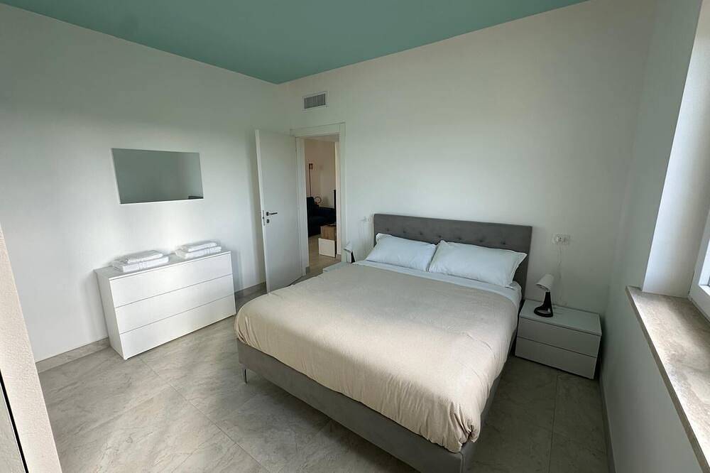 Air-conditioned apartment in greenery in a structure  swimming pool and E-bike in Rome, Provincie Rome