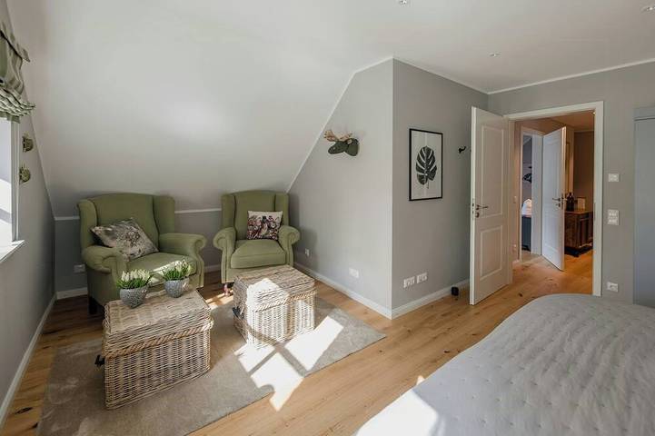 Ganze Wohnung, Forsthaus-Chic: Apartement mit See- und Waldblick in Friedeburg, Landkreis Wittmund