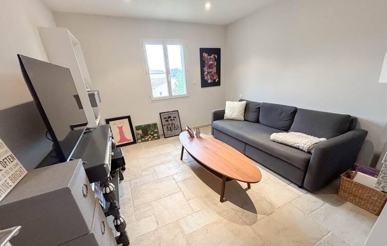 Encantador apartamento de 2 dormitorios con piscina, terraza y wifi en Montauroux in Montauroux, Costa mediterránea (Francia)