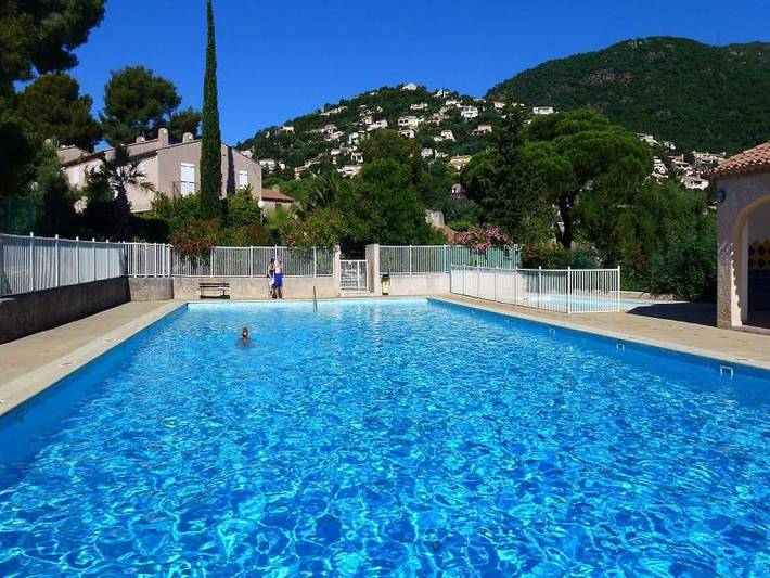 Casa de vacaciones para 4 personas, con terraza y piscina - 1