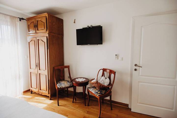 Geräumiges Haus in Kaptol für Familie und Freunde mit Terrasse und Spielplatz. in Pozega-Slawonien