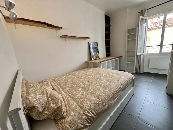 Gîte pour 6 personnes, avec balcon, animaux acceptés à La Fare-les-Oliviers - 3