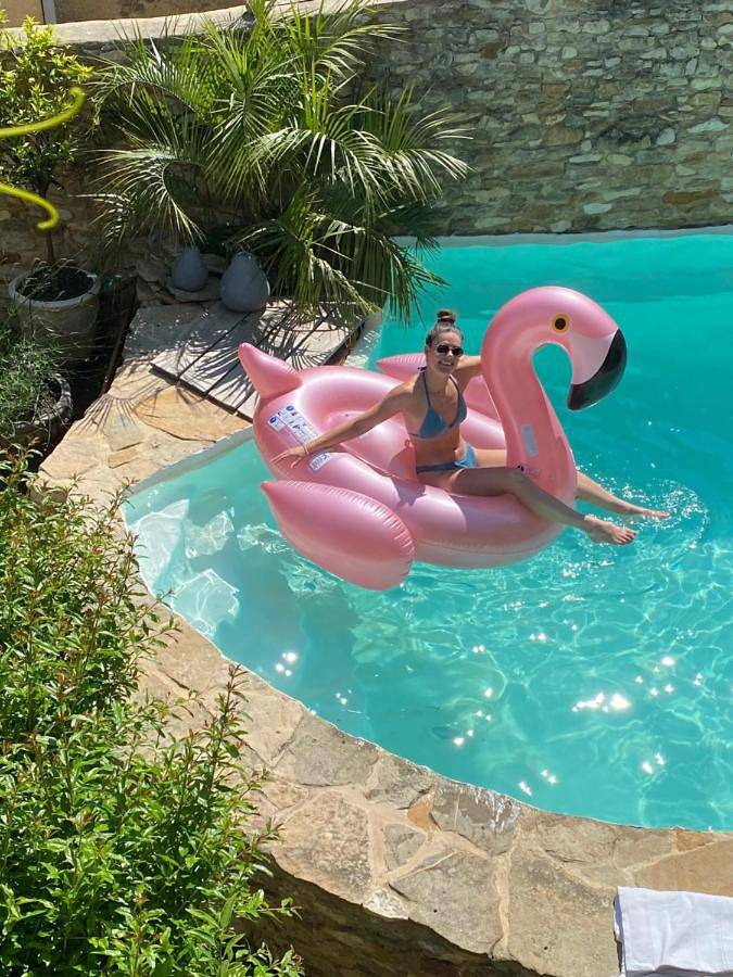 Gîte pour 2 personnes, avec piscine ainsi que vue et terrasse à Saint-Pons-la-Calm - 2