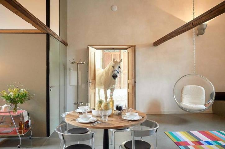 Gîte pour 14 personnes, avec Terrasse et Jardin ainsi que Piscine et Vue à Lagarde